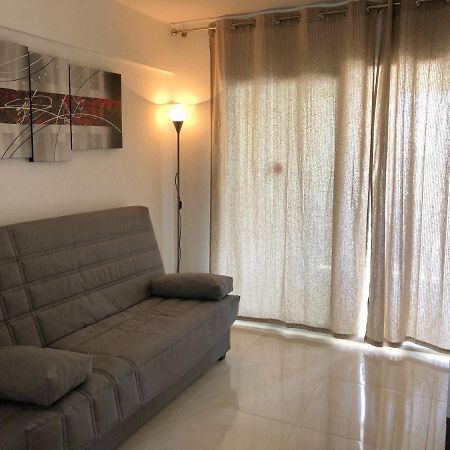 Holiday Apt Niza 10B بينايدورم المظهر الخارجي الصورة