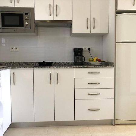 Holiday Apt Niza 10B بينايدورم المظهر الخارجي الصورة