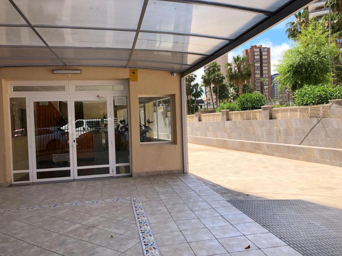 Holiday Apt Niza 10B بينايدورم المظهر الخارجي الصورة