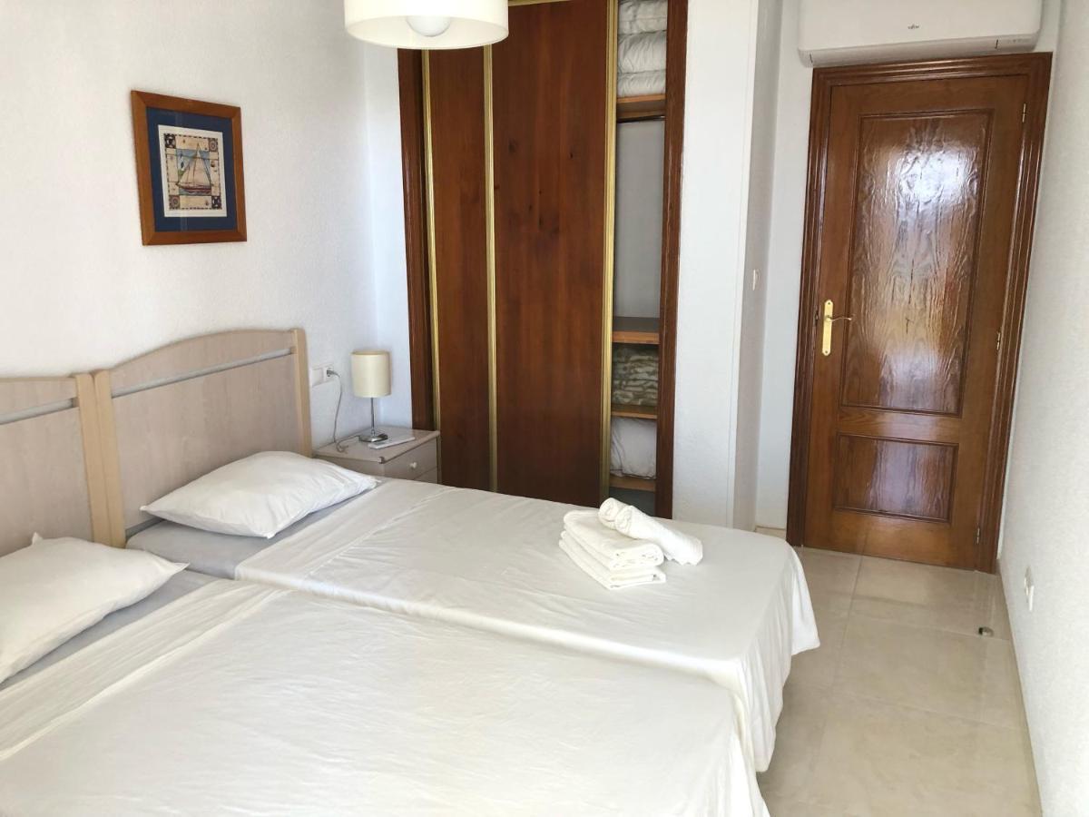 Holiday Apt Niza 10B بينايدورم المظهر الخارجي الصورة