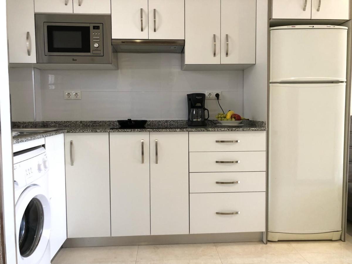 Holiday Apt Niza 10B بينايدورم المظهر الخارجي الصورة
